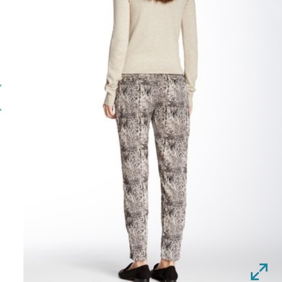 W118 by Walter BakerDakota Pant

Size M NWT - Picture 5 of 6